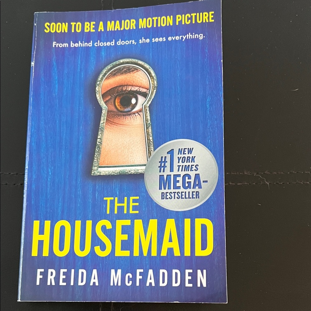 The Housemaid Book by Freida McFadden